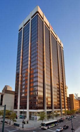 950 17th St. (US Bank Tower) Preferred Painting Denver Stairwells, restrooms, corridors, roof areas, floor coatings, tenant suites, parking garage areas, lobby
